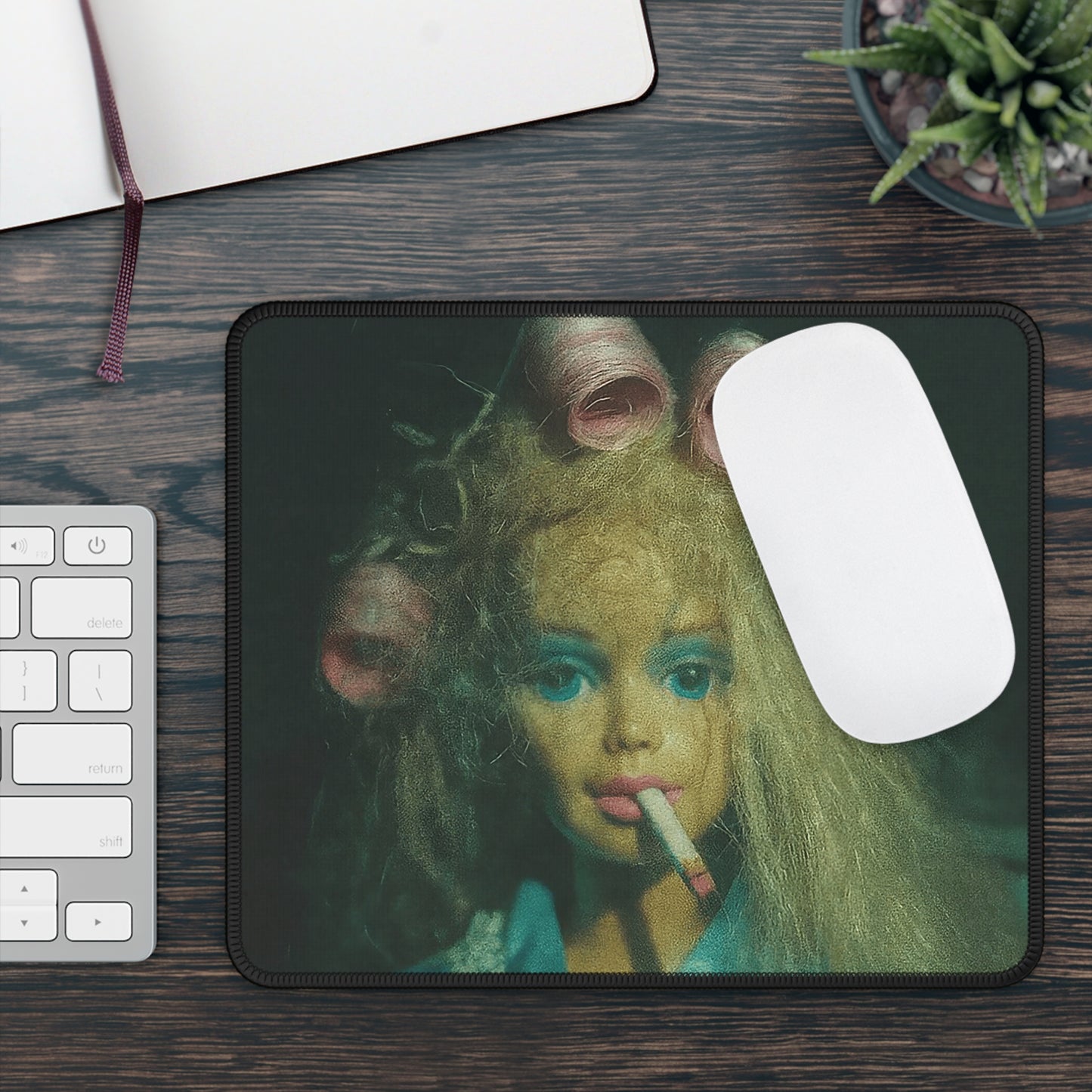 Hair Roller Girl Funny Doll Face Mouse Pad