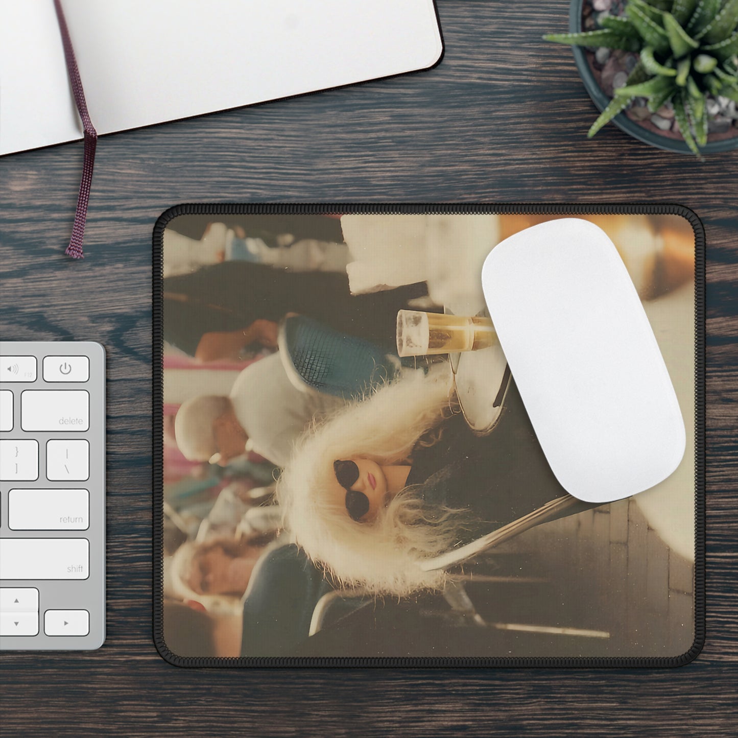 5 O Clock Blonde Funny Doll Face Mouse Pad