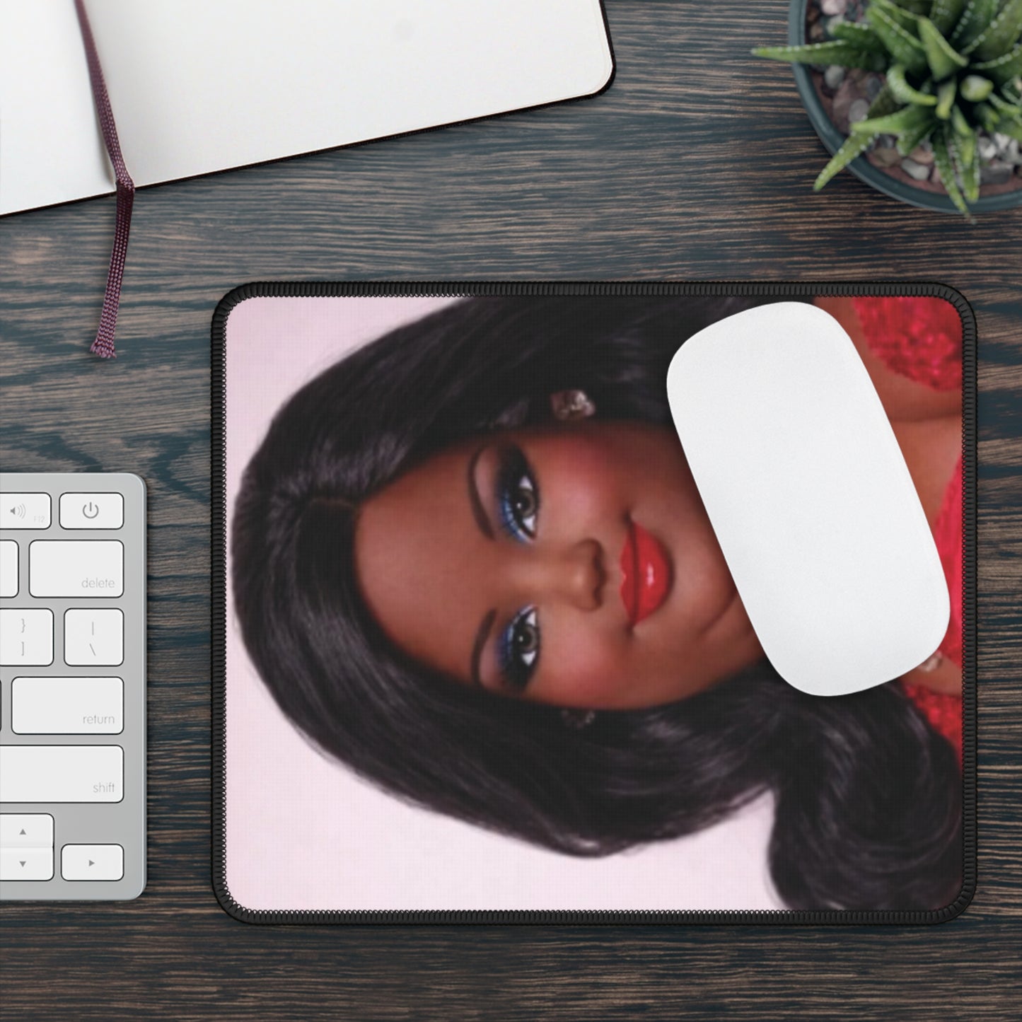 Happy Red Lipstick Funny Doll Face Mouse Pad